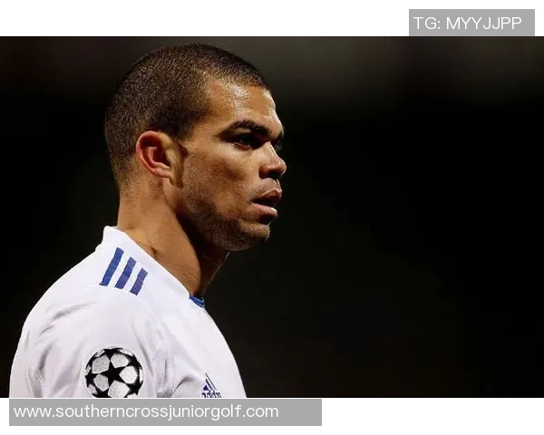 佩佩球衣荣登球迷收藏热榜见证足球传奇风采与激情 佩佩球衣荣登球迷收藏热榜见证足球传奇风采与激情